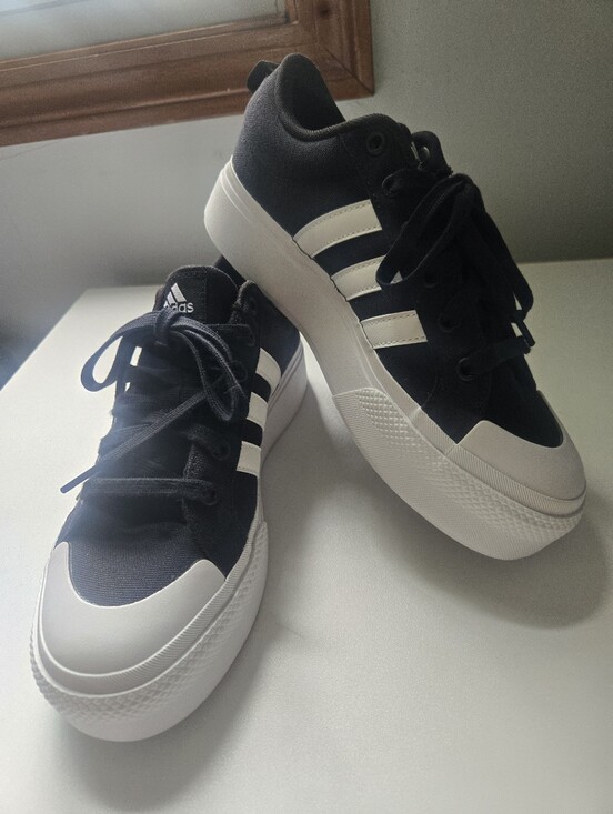 adidas Shoes - LIKE NEW! Adidas Platform Sneakers – Black / White – Womens Size 8